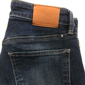 Size 6 Lucky Brand Bridgette skinny jeans.